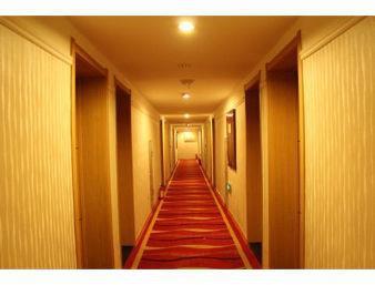Super 8 Hotel Shenyang XI Ta Buitenkant foto